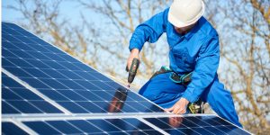 Installation Maintenance Panneaux Solaires Photovoltaïques à Saint-Thomas-de-Courceriers